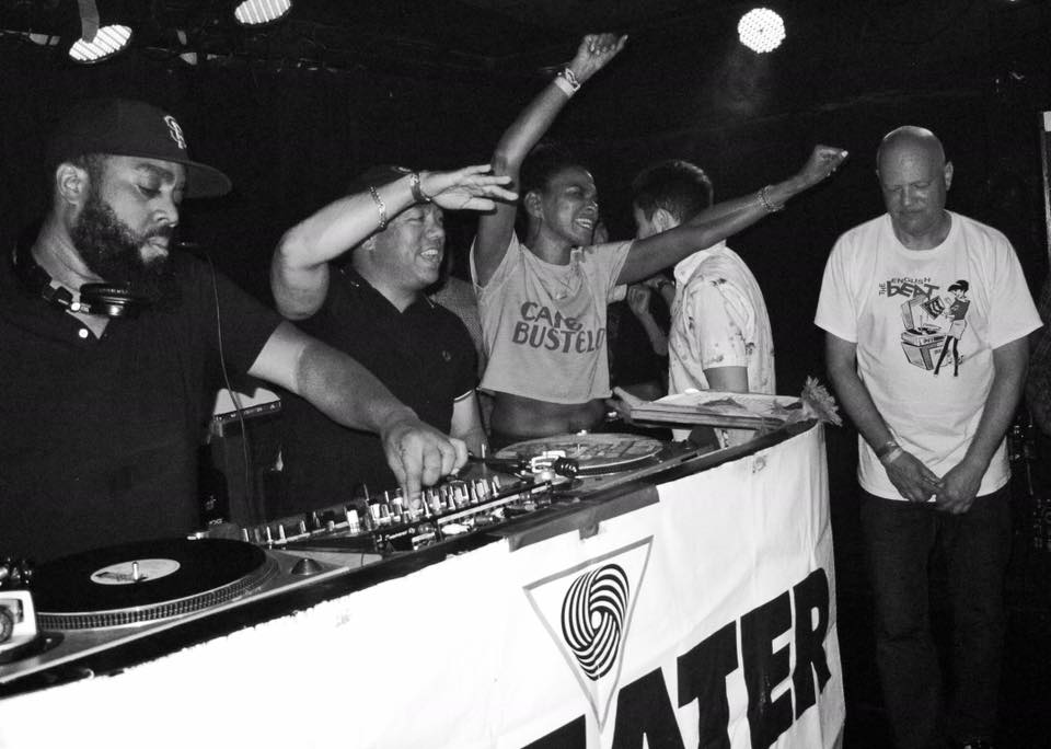 Sweater Funk Elbo Room Stage